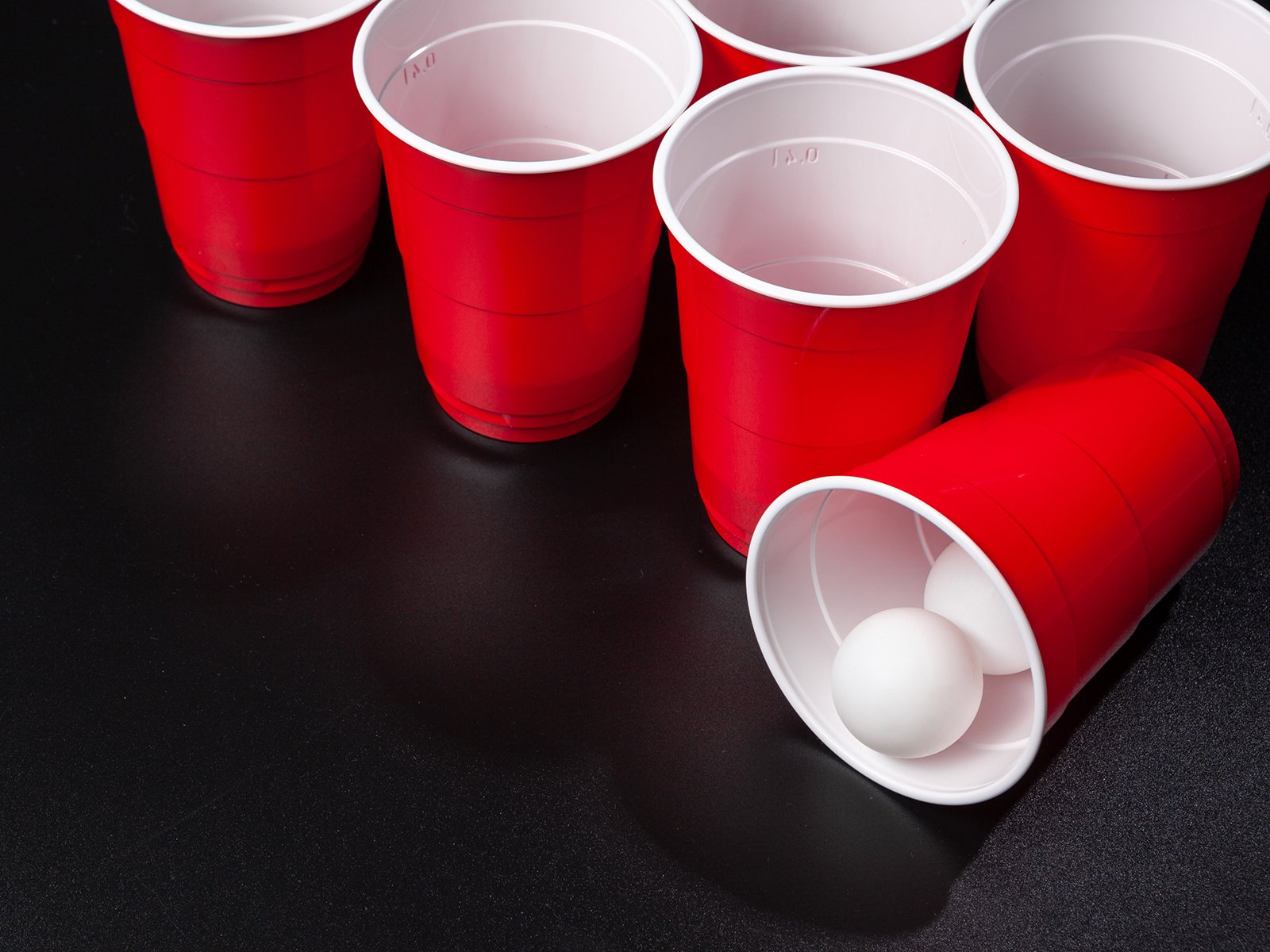 Die Beer Pong Regeln verständlich für Jedermann