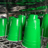 50 grüne Plastikbecher